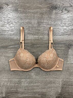 Victoria's Secret Sexy Tee Lacie Push-Up Bra (Praline)